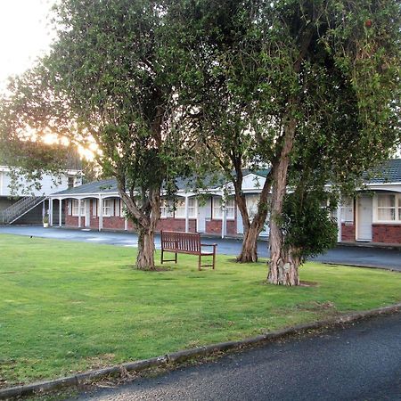 Colonial Motel Papakura Extérieur photo