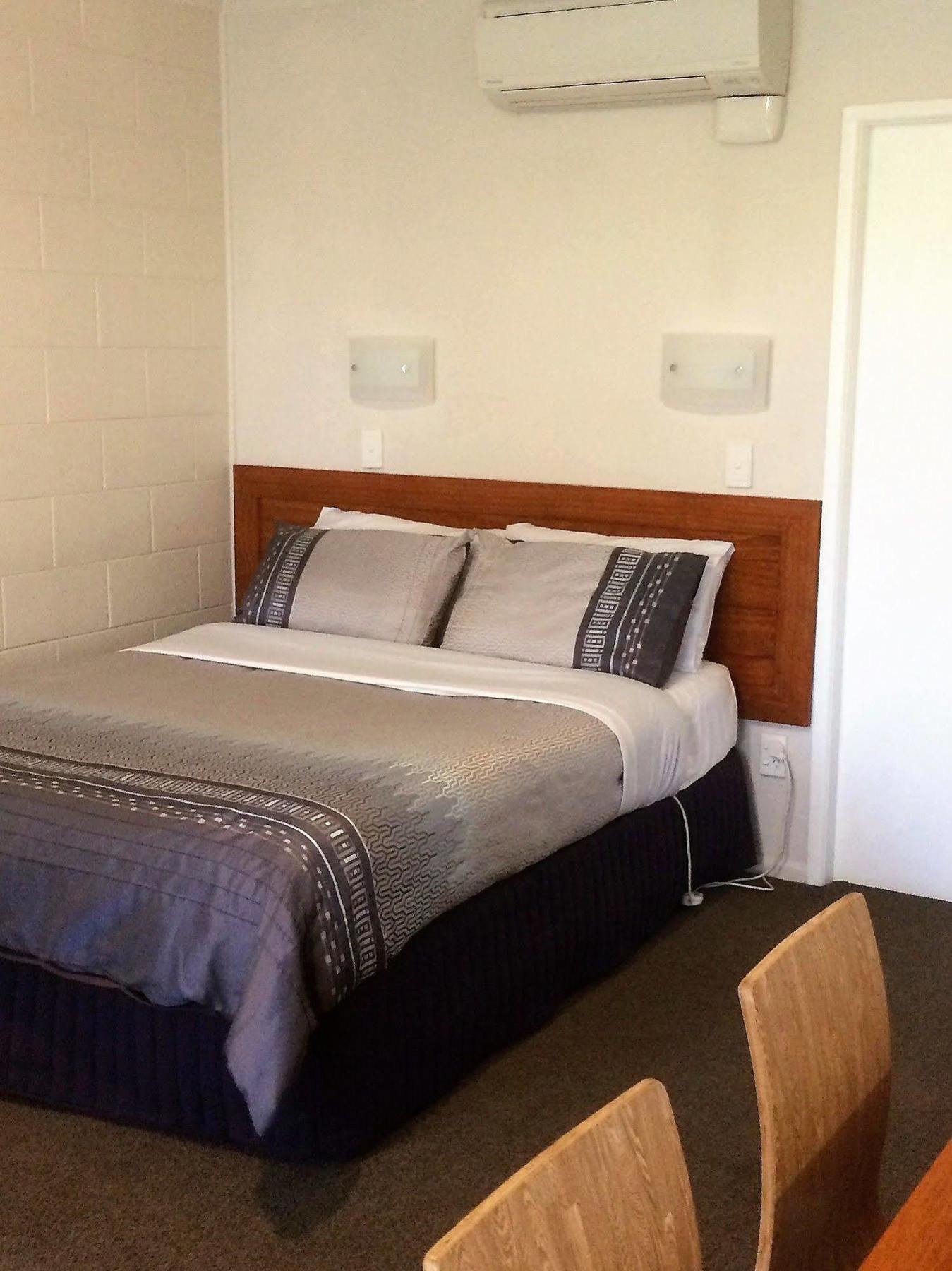 Colonial Motel Papakura Extérieur photo