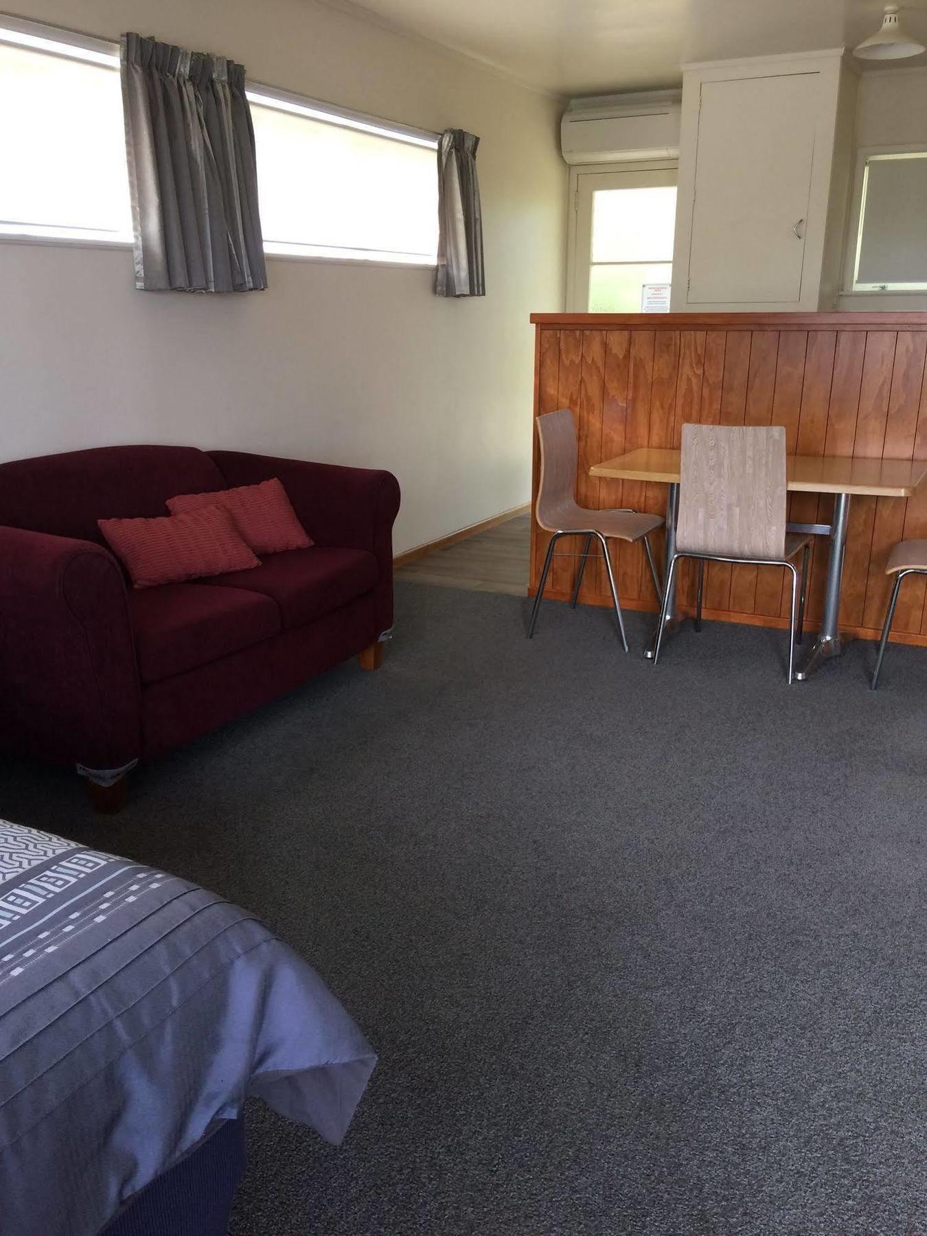 Colonial Motel Papakura Extérieur photo